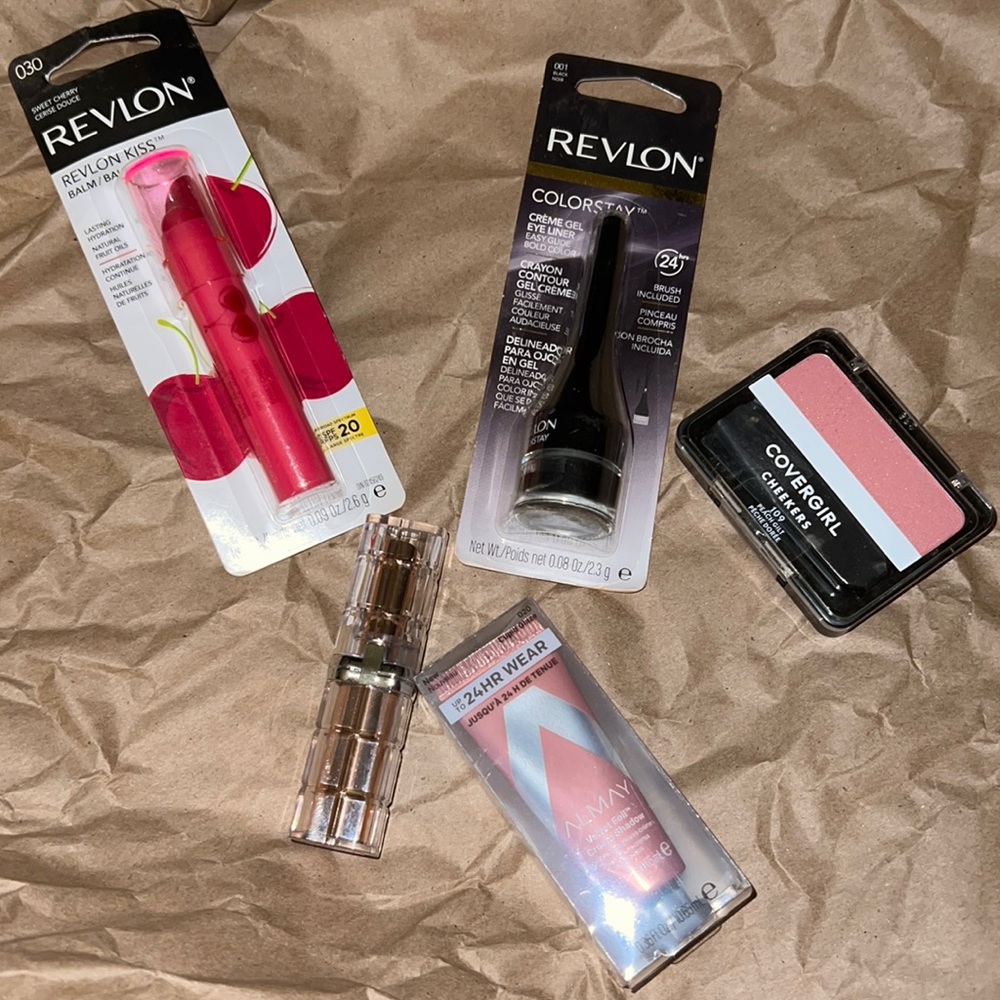 Makeup bundle 2